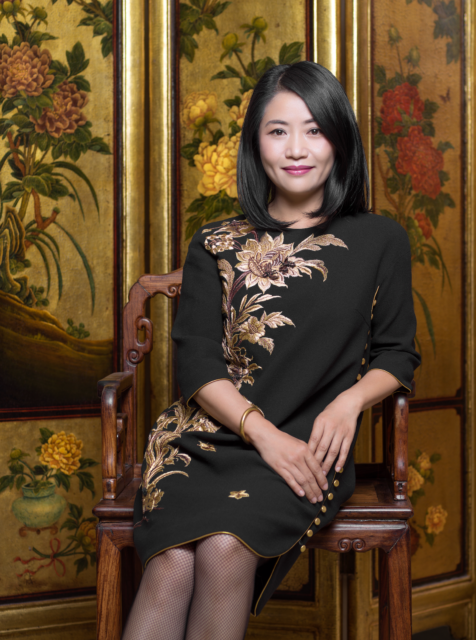 CENTRESTAGE 2025|「中國高訂女王」郭培於香港揭曉新作《鎏光》:回顧四十年輝煌職涯,寄語新一代「選擇中勇敢堅持」